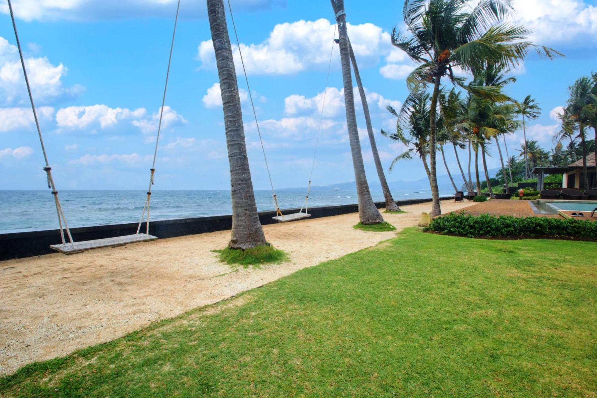 Nirwana Beach & Resort Candi Dasa  Luaran gambar